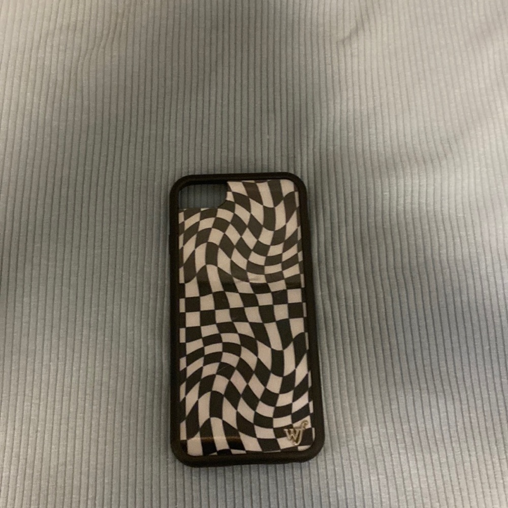 IPHONE 8 WILDFLOWER CASE! CHECKERED SWIRL!